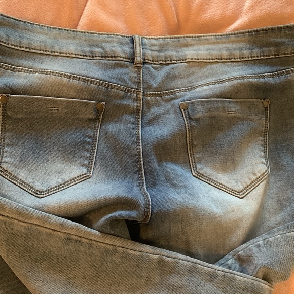 Buffalo Jeans Mid-Rise, Slim, Boyfriend Jeans - Picture 2 of 4